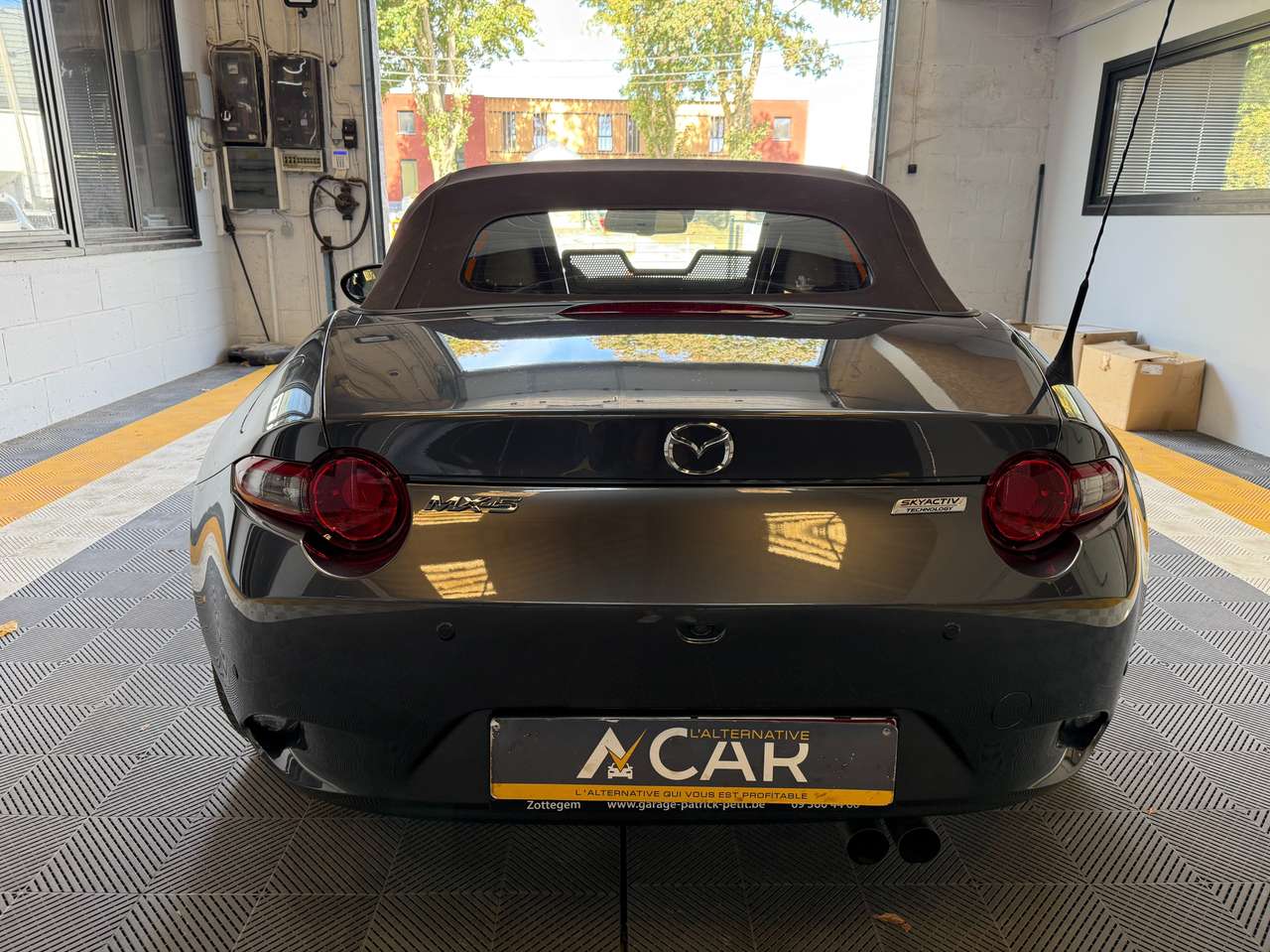 https://alternativecar.be/wp-content/uploads/2025/09/mazda-mx-5-2-0i-skyactiv-g-skycruise-garantie-12m-106083-4.jpg