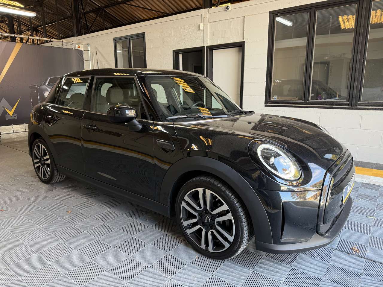 https://alternativecar.be/wp-content/uploads/2025/09/mini-cooper-1-5a-cooper-garantie-mini-01-2027-106244-2.jpg