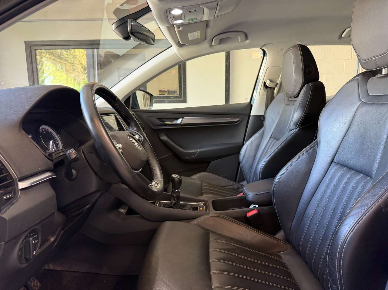 https://alternativecar.be/wp-content/uploads/2025/09/skoda-karoq-1-5-tsi-act-ambition-garantie-12m-106147-6.jpg