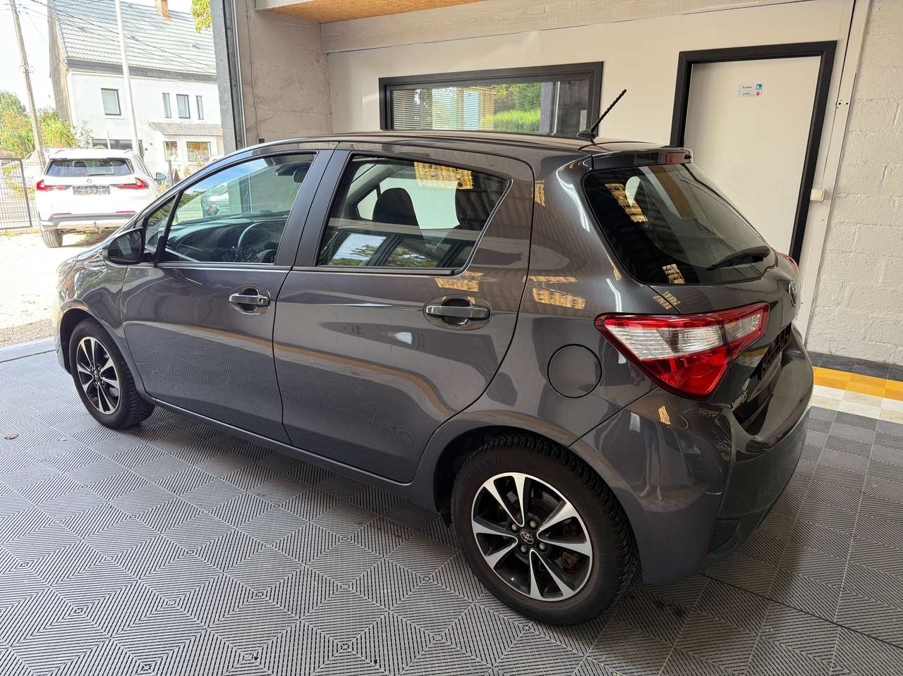 https://alternativecar.be/wp-content/uploads/2025/09/toyota-yaris-1-5i-dual-vvt-ie-connect-garantie-toyota-106115-5.jpg
