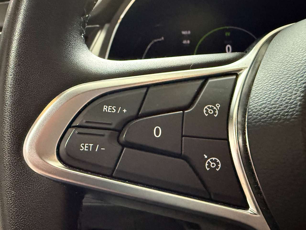 https://alternativecar.be/wp-content/uploads/2025/10/renault-captur-intens-e-tech-hybrid-garantie-renault-2027-106438-10.jpg