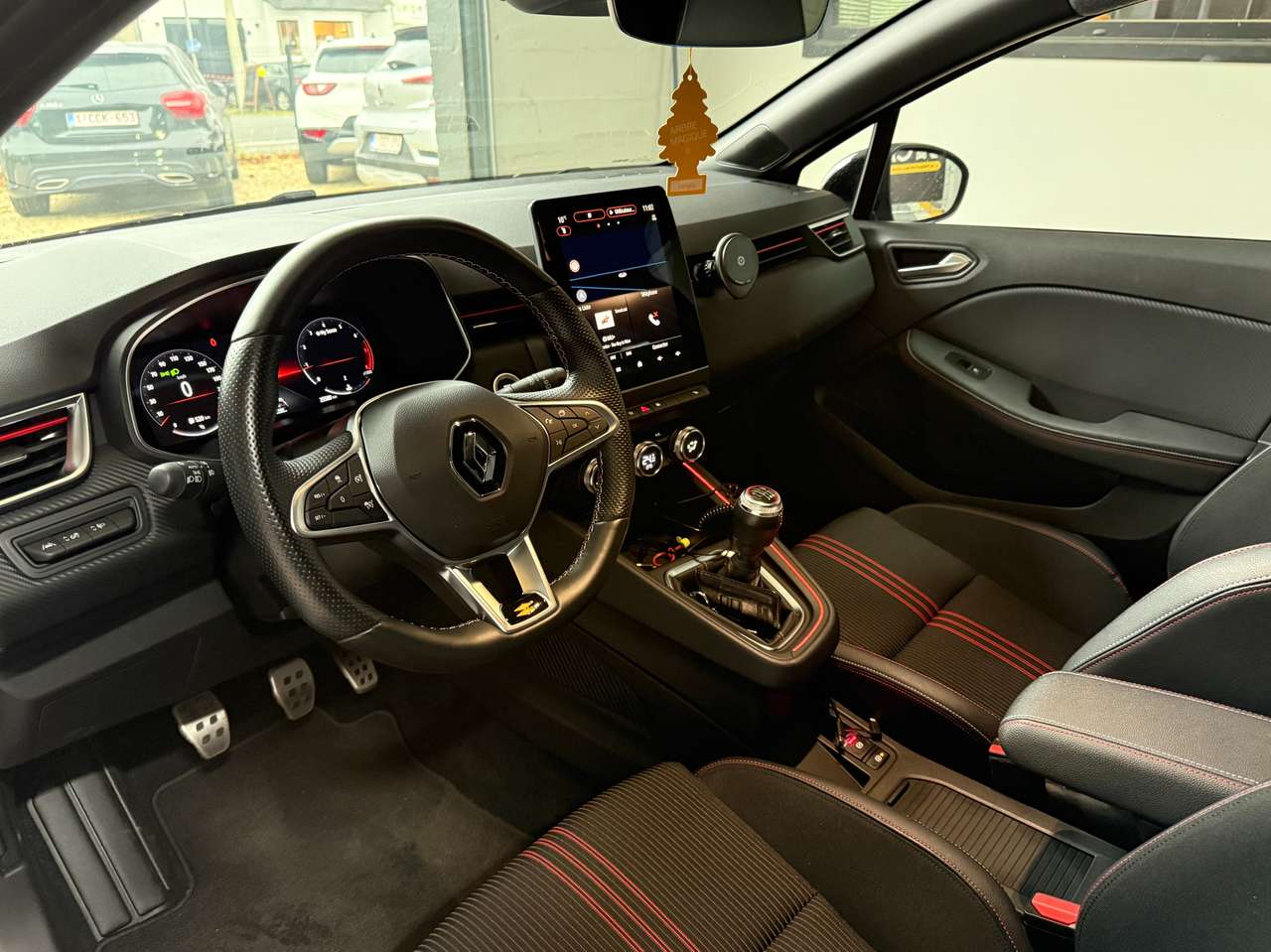 https://alternativecar.be/wp-content/uploads/2025/10/renault-clio-1-0-tce-r-s-line-gpf-garantie-12m-106422-7.jpg
