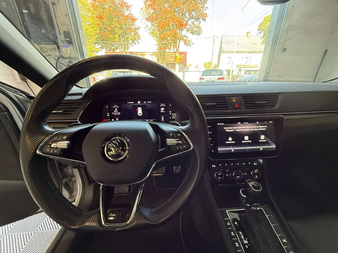 https://alternativecar.be/wp-content/uploads/2025/10/skoda-superb-phev-1-4-tsi-sportline-dsg-160kw-garantie-12m-106260-9.jpg