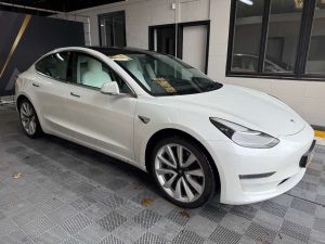 Tesla Model 3  75 kWh Long-Range Dual Motor – GARANTIE TESLA 2028