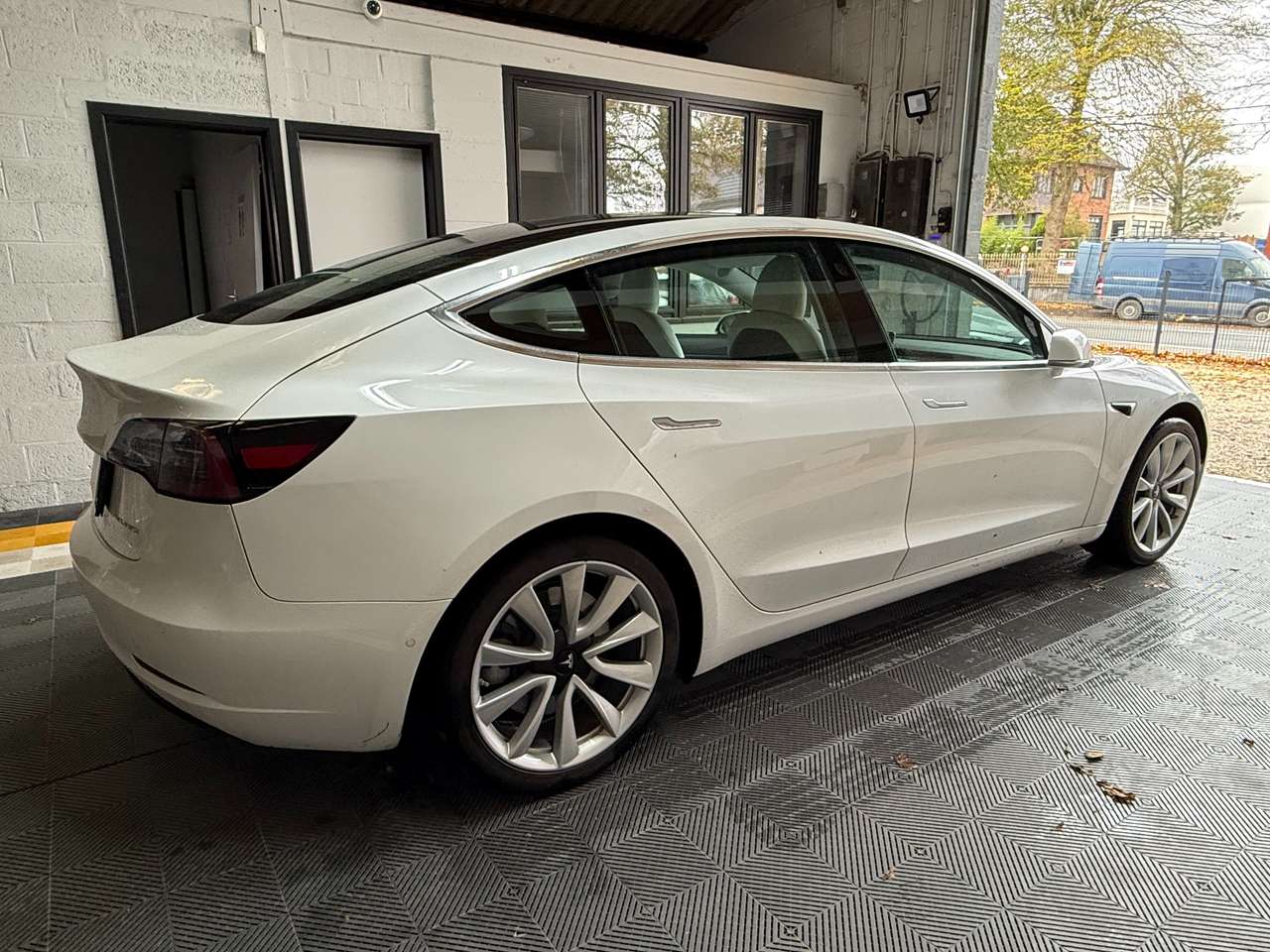 Tesla Model 3  75 kWh Long-Range Dual Motor – GARANTIE TESLA 2028