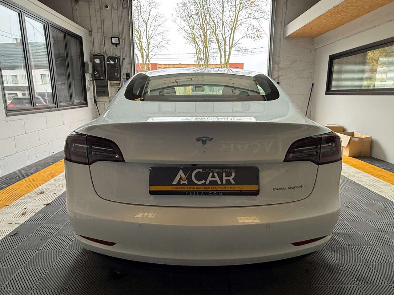 Tesla Model 3  75 kWh Long-Range Dual Motor – GARANTIE TESLA 2028