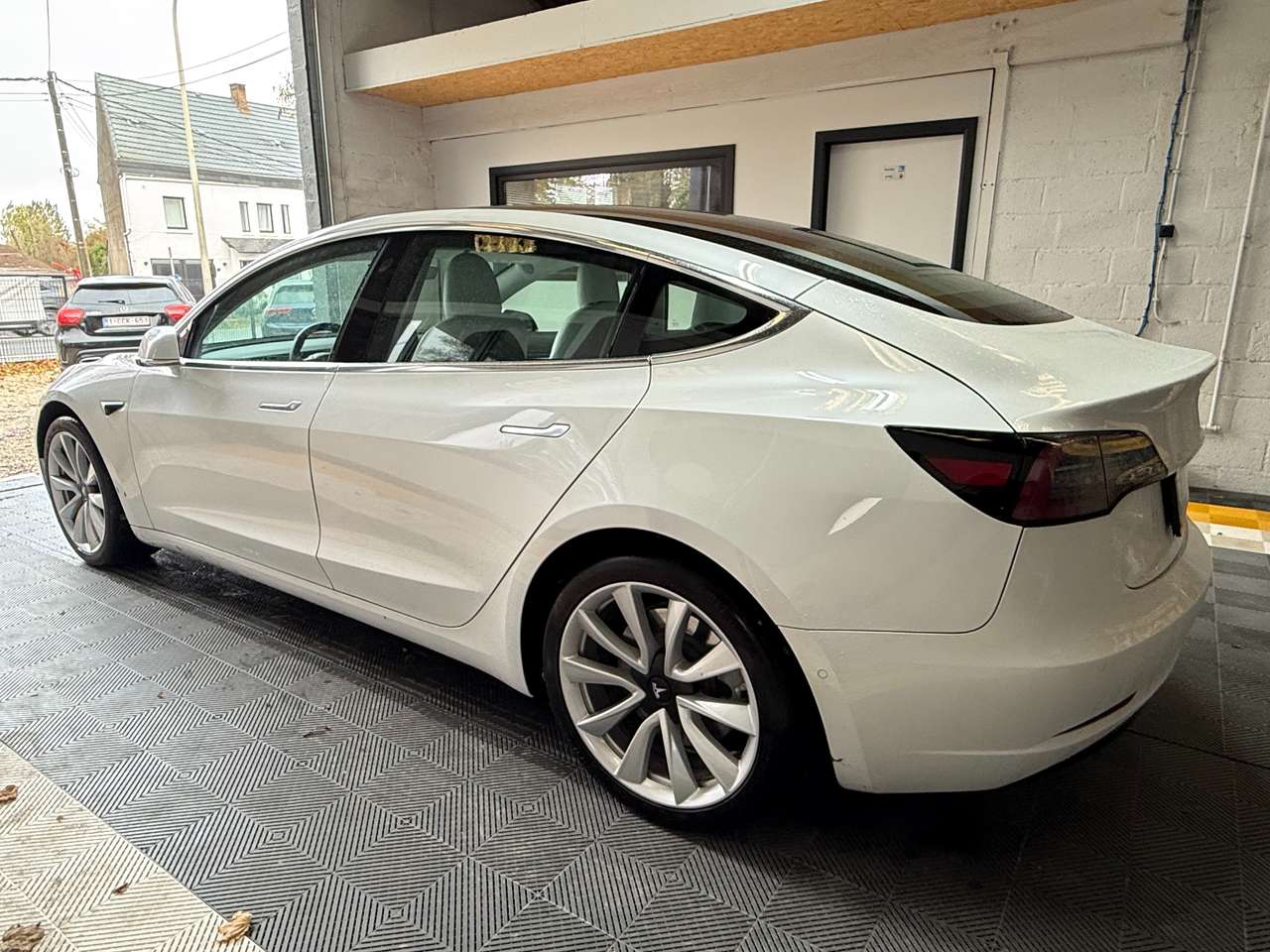 Tesla Model 3  75 kWh Long-Range Dual Motor – GARANTIE TESLA 2028