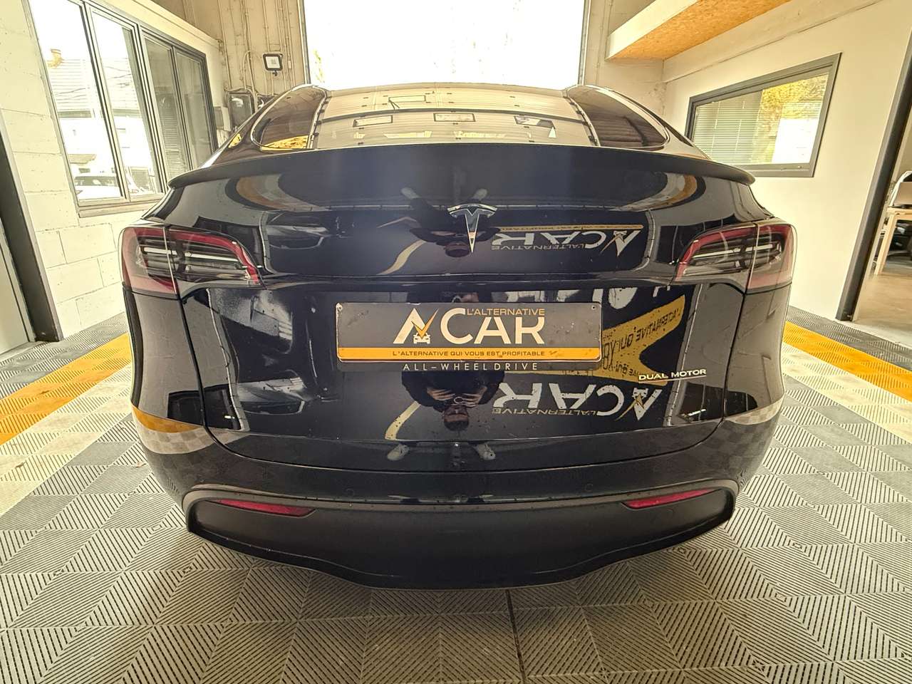 https://alternativecar.be/wp-content/uploads/2025/10/tesla-model-y-72-5-kwh-dual-motor-performance-garantie-tesla-106374-4.jpg