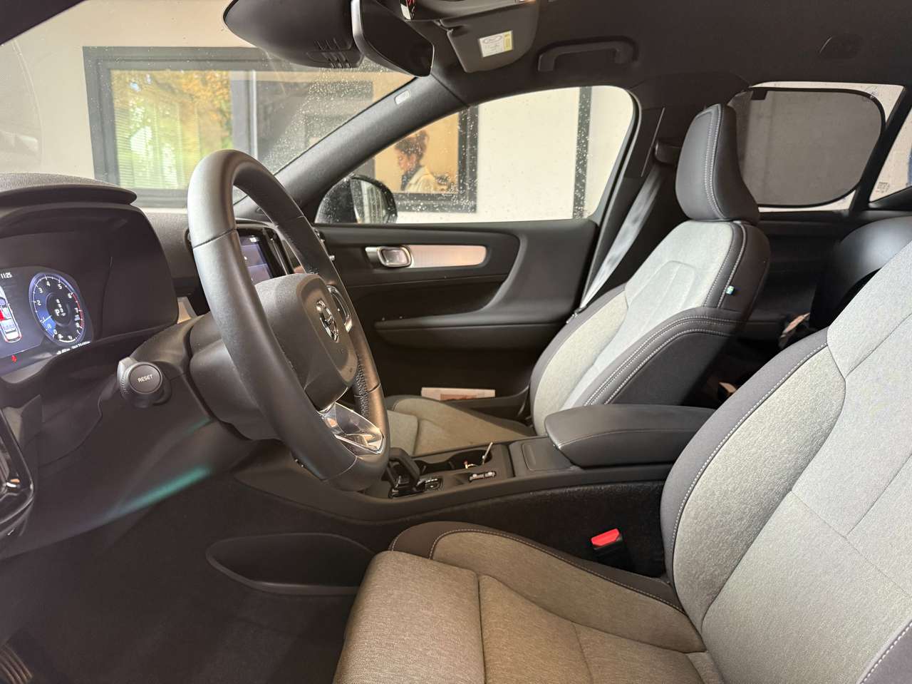 https://alternativecar.be/wp-content/uploads/2025/10/volvo-xc40-1-5-t2-limited-edition-geartronic-garantie-12m-106292-6.jpg