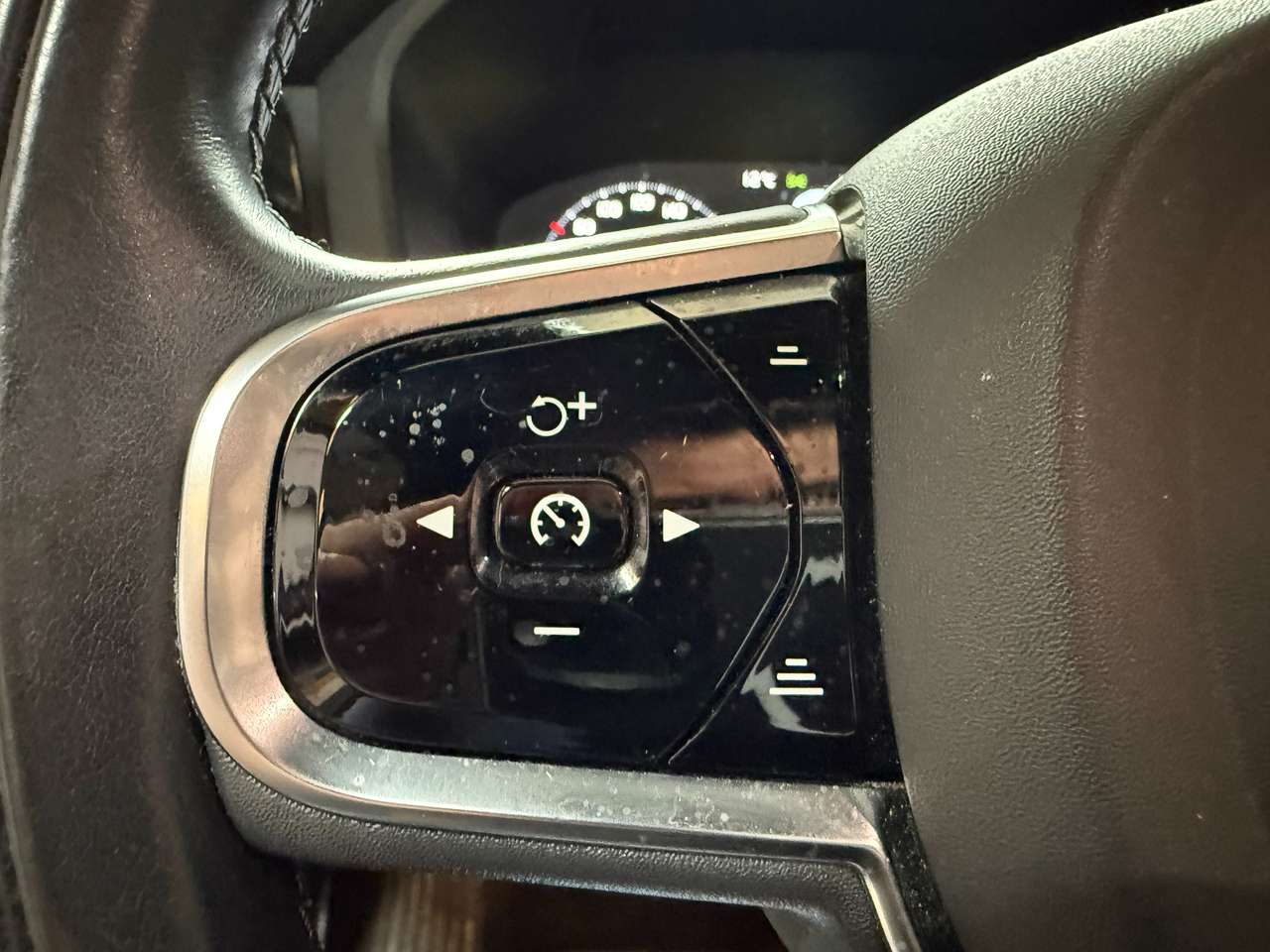 Volvo XC60  2.0 T4 Inscription Geartronic – GARANTIE 12M