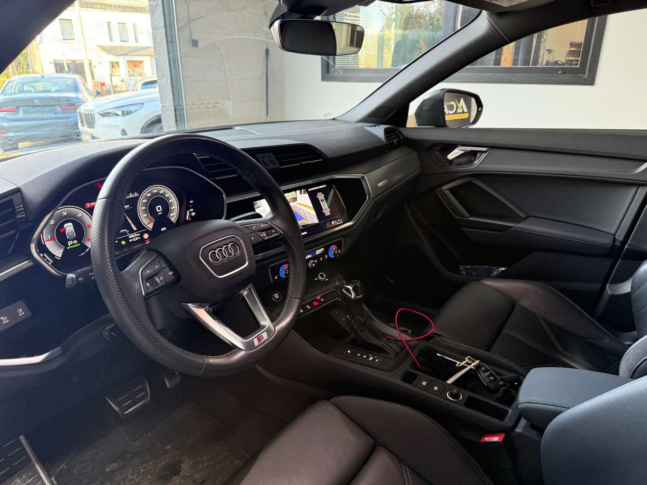 Audi Q3  Sportback 35 TDi Business S line-GARANTIE 12M