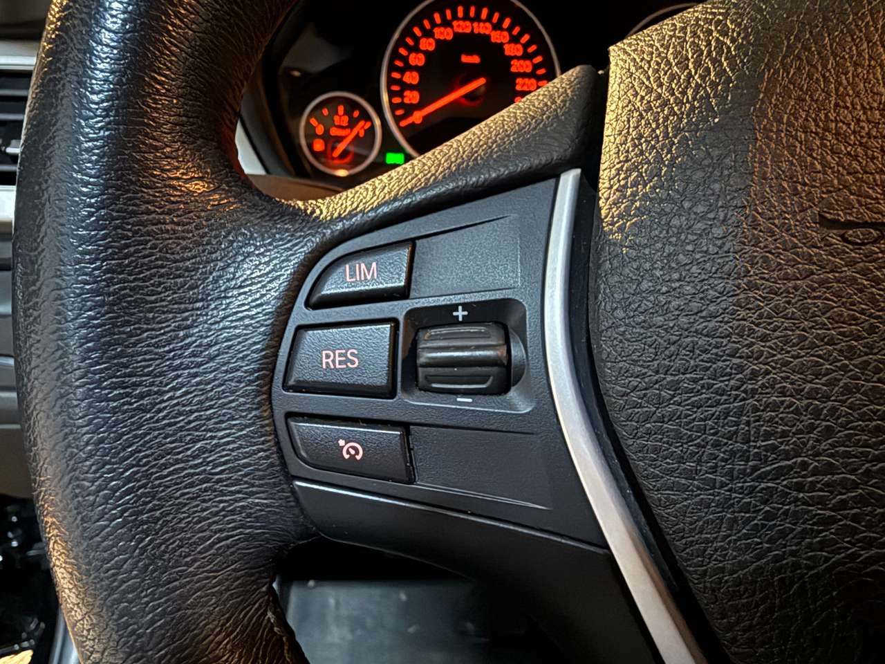 BMW 320  Touring 320 dA – GARANTIE 12M