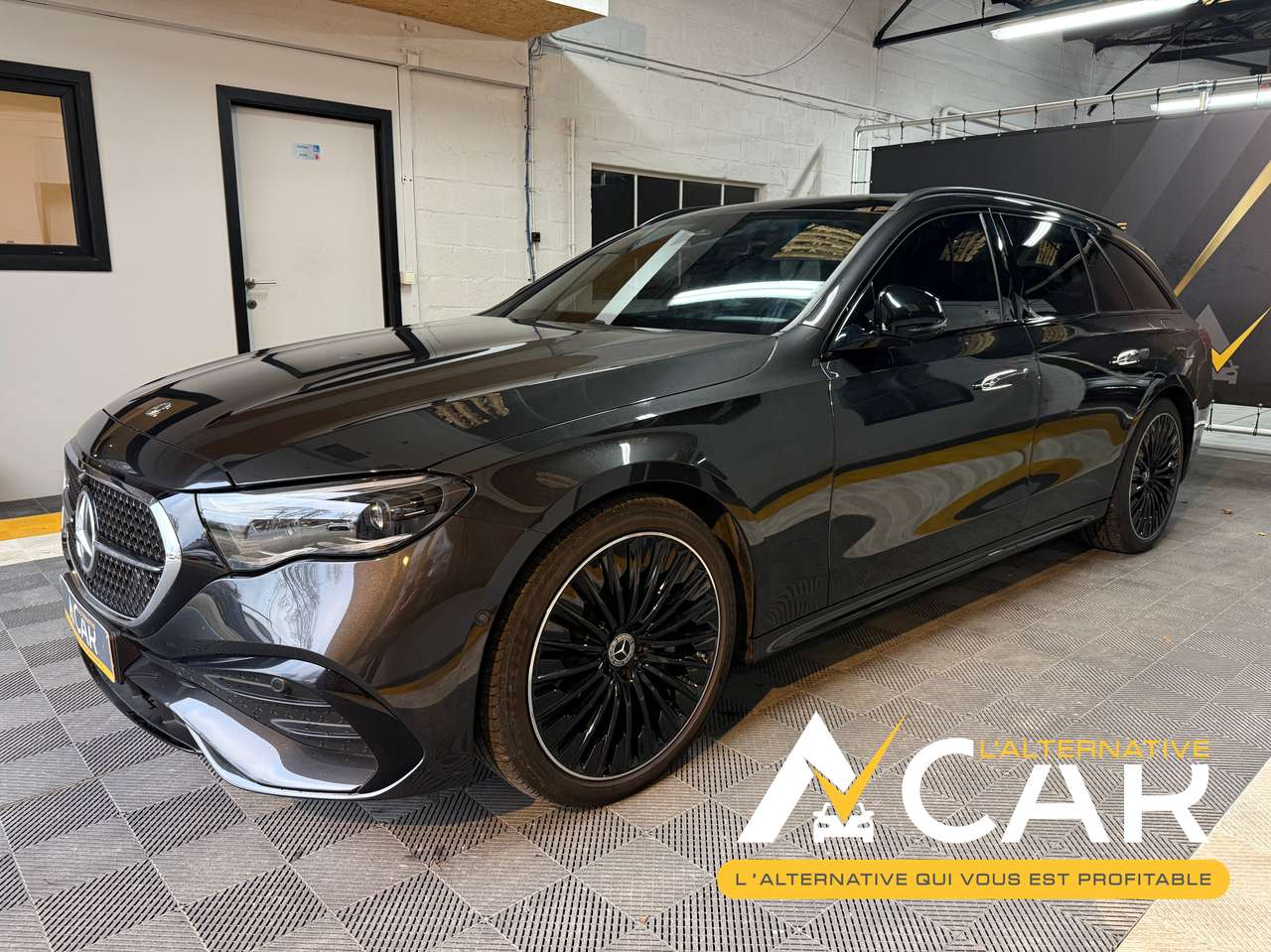 Mercedes-Benz E 300  e PHEV AMG Line – GARANTIE 07/2026