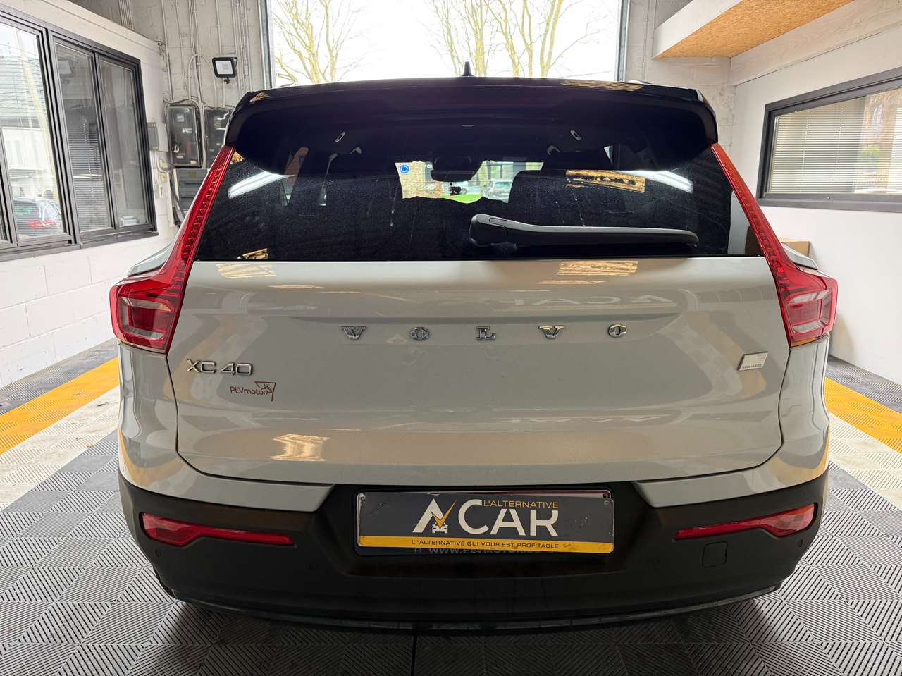 Volvo XC40  1.5 T4 PHEV R-Design – GARANTIE 12M