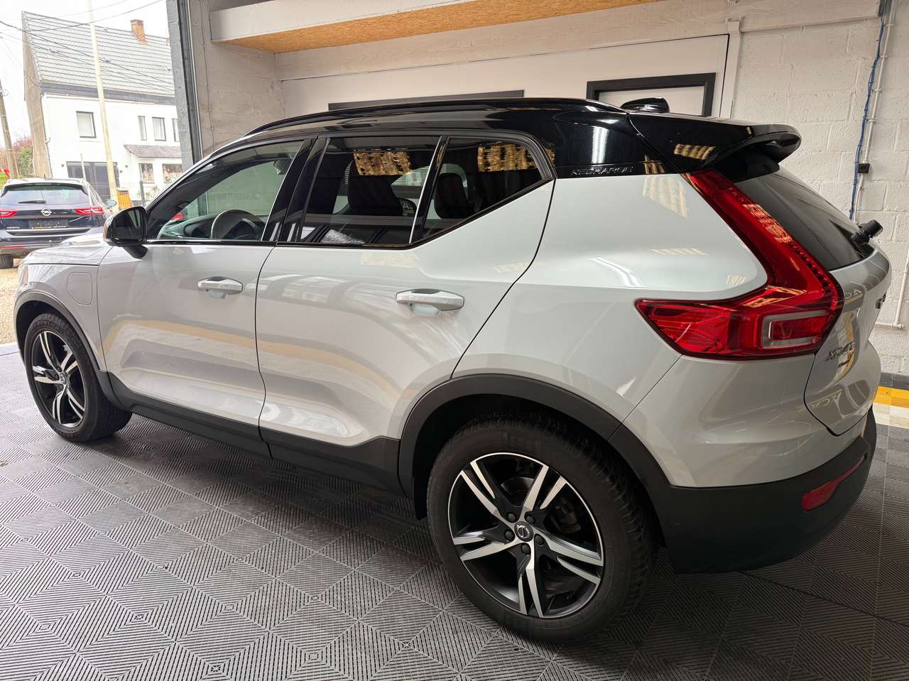 Volvo XC40  1.5 T4 PHEV R-Design – GARANTIE 12M