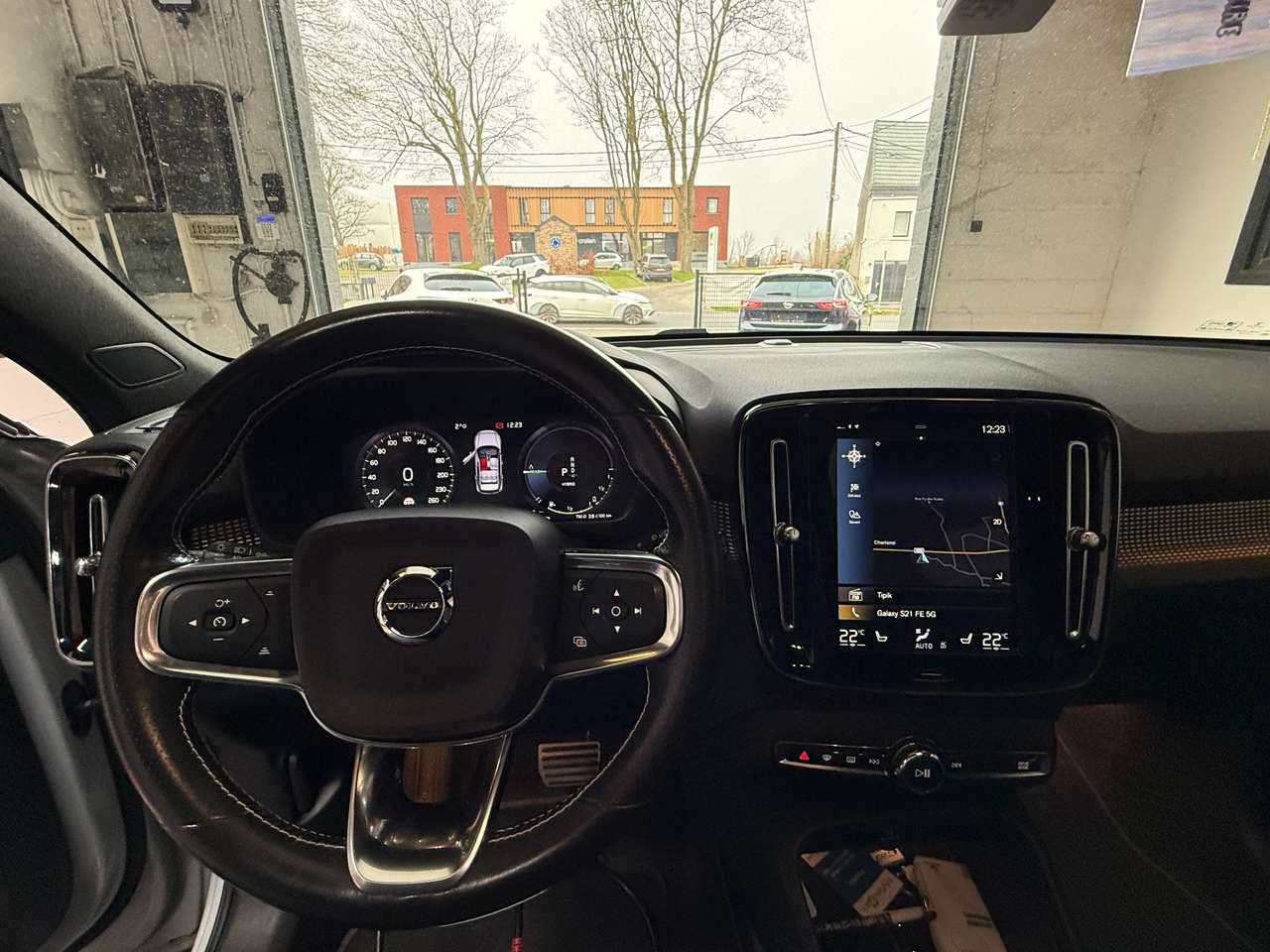 Volvo XC40  1.5 T4 PHEV R-Design – GARANTIE 12M