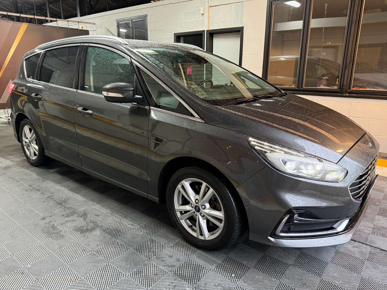 Ford S-Max  2.0 TDCi Business Class 7places – GARANTIE 12M