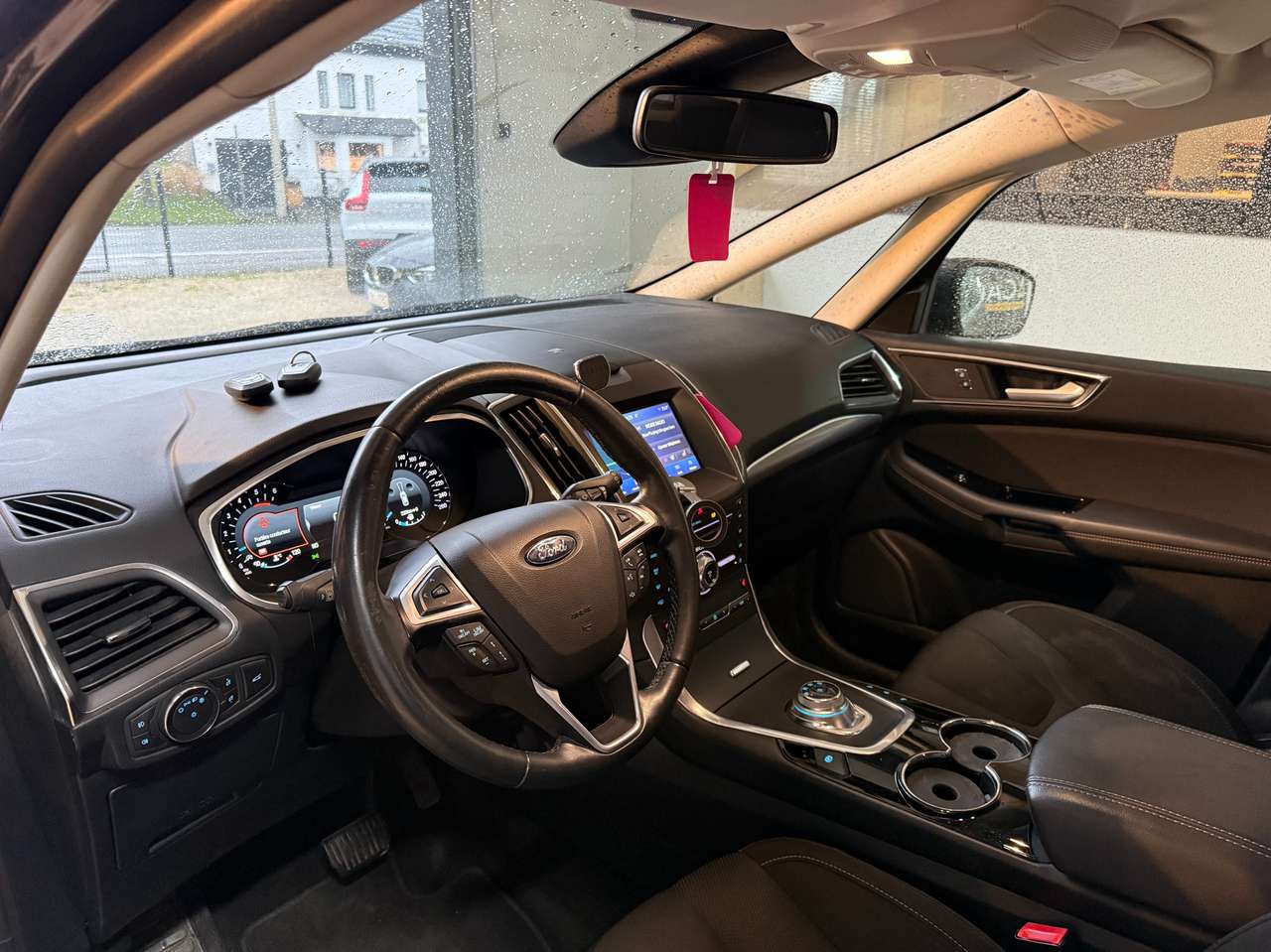 Ford S-Max  2.0 TDCi Business Class 7places – GARANTIE 12M