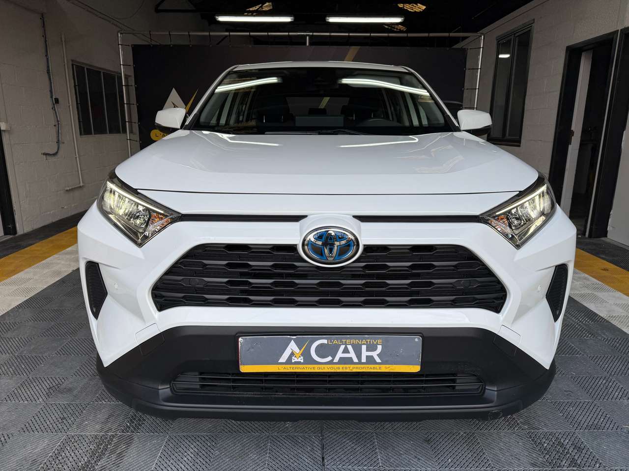 Toyota RAV 4  Hybrid HEV 2.5i 2WD – GARANTIE TOYOTA 2034