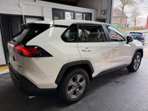Toyota RAV 4 Hybrid HEV 2.5i 2WD – GARANTIE TOYOTA 2034