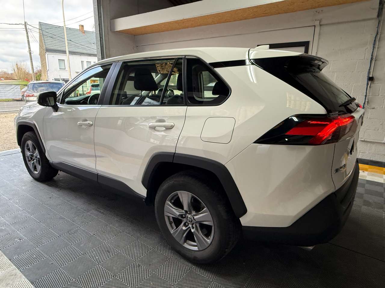 Toyota RAV 4  Hybrid HEV 2.5i 2WD – GARANTIE TOYOTA 2034