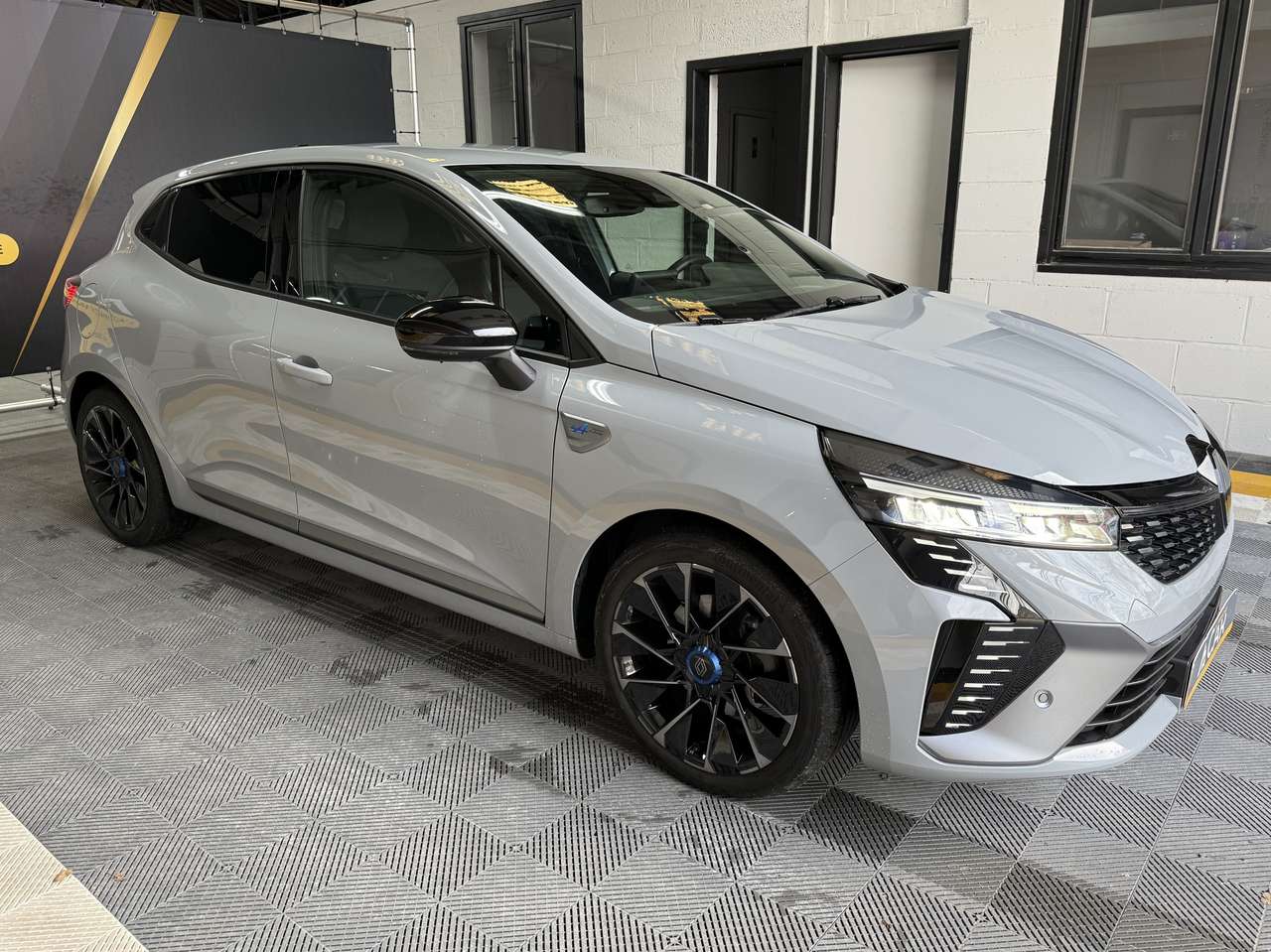 Renault Clio  1.6 TCe E-TECH ESPRIT ALPINE – GARANTIE 12M