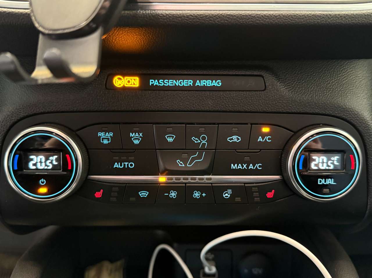 Ford Kuga  1.5 TDCi EB FWD Titanium – GARANTIE 12M