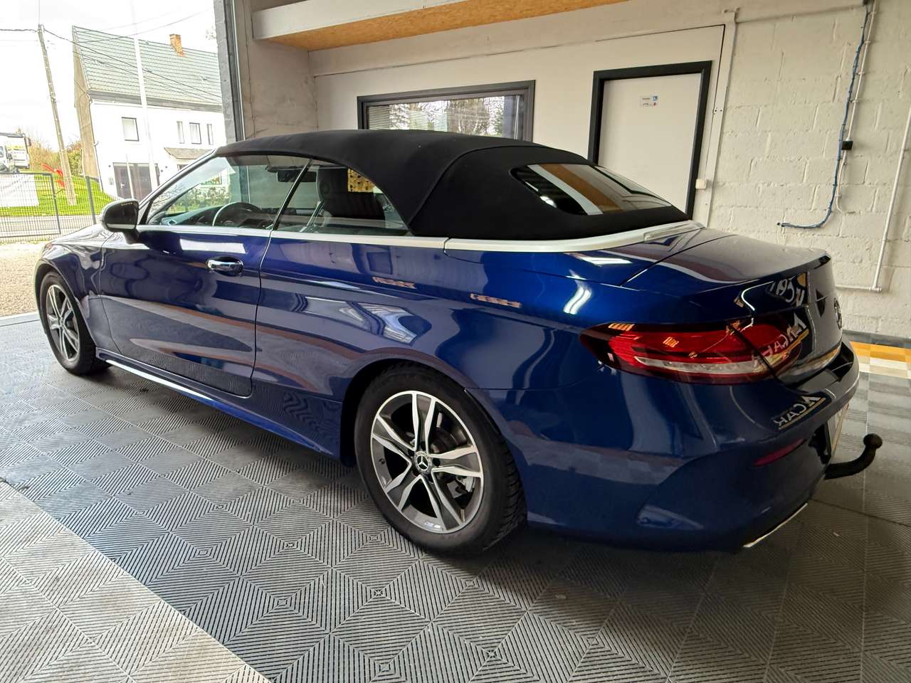 Mercedes-Benz C 200  Cabriolet C 200 MHE AMG PACK – GARANTIE 12M