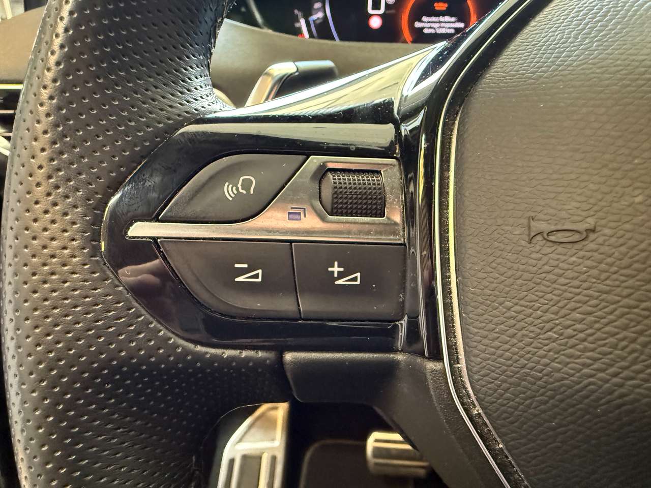 Peugeot 3008  3008 1.5 BlueHDi GT-Line – GARANTIE 12M