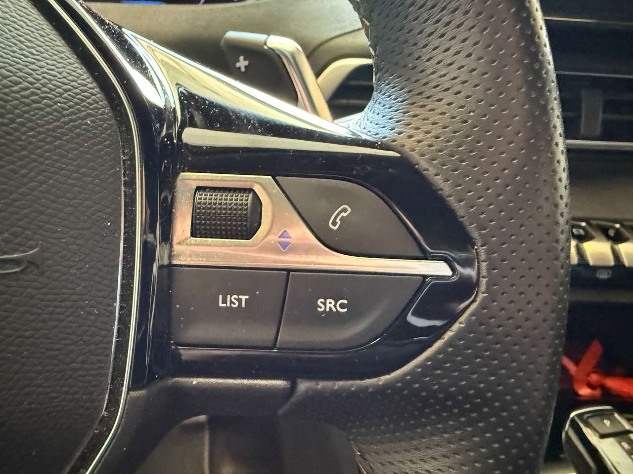 Peugeot 3008  3008 1.5 BlueHDi GT-Line – GARANTIE 12M