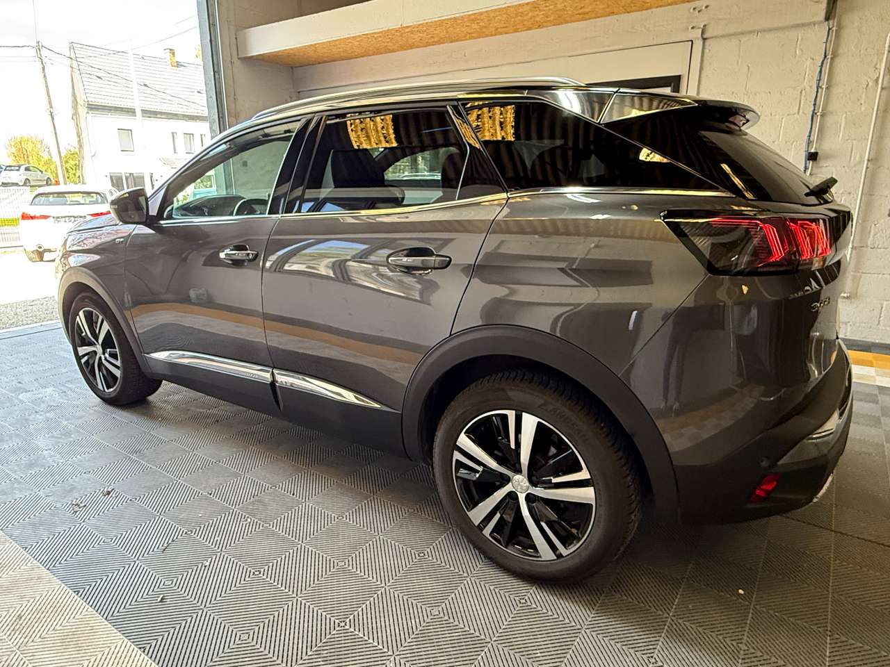 Peugeot 3008  3008 1.5 BlueHDi GT-Line – GARANTIE 12M