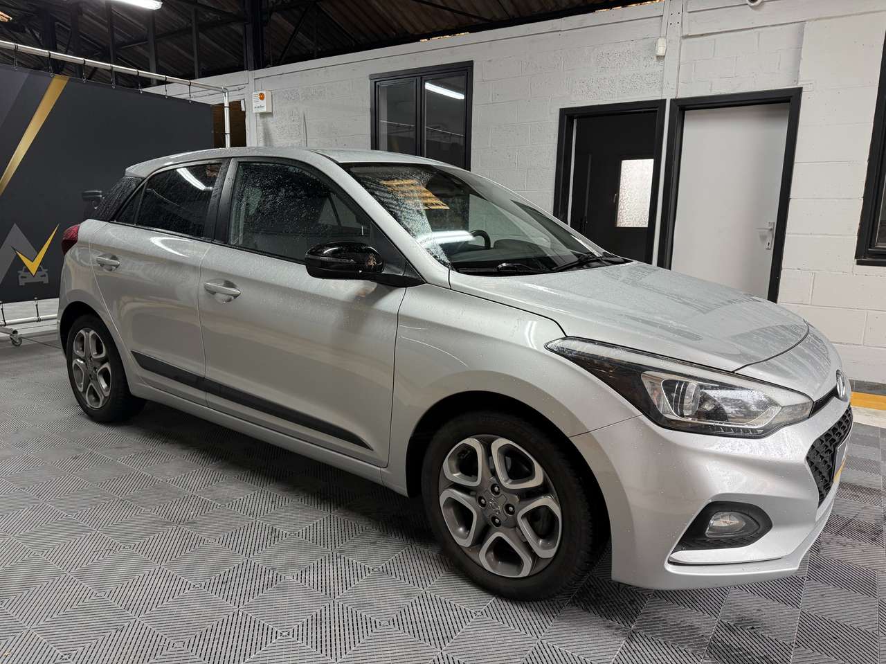 Hyundai i20  i20 1.0 T-GDi Twist Tech Pack – GARANTIE 12M