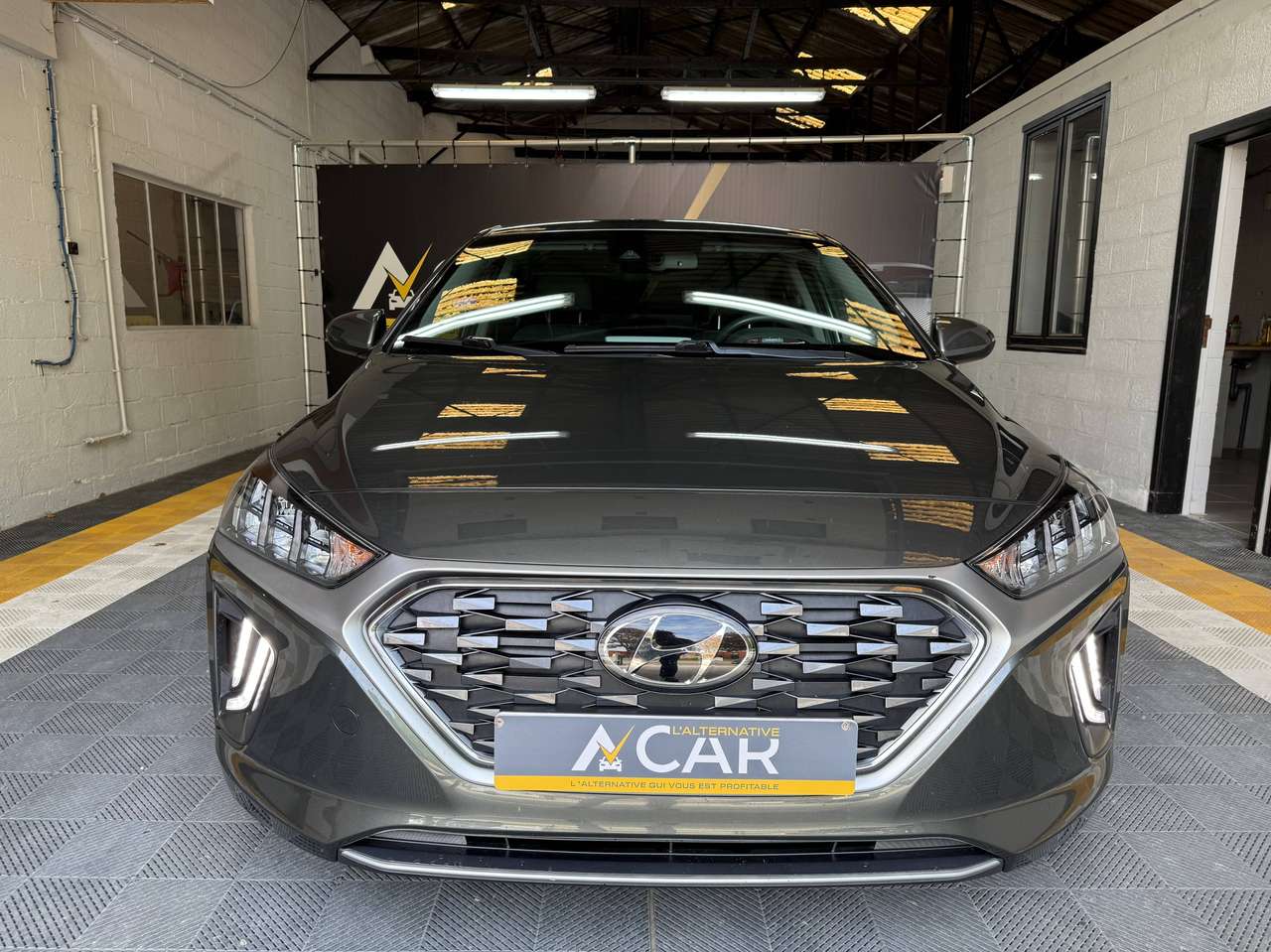 Hyundai IONIQ  Ioniq Hybrid 1.6 GDi Feel DCT – GARANTIE Hyundai 2027