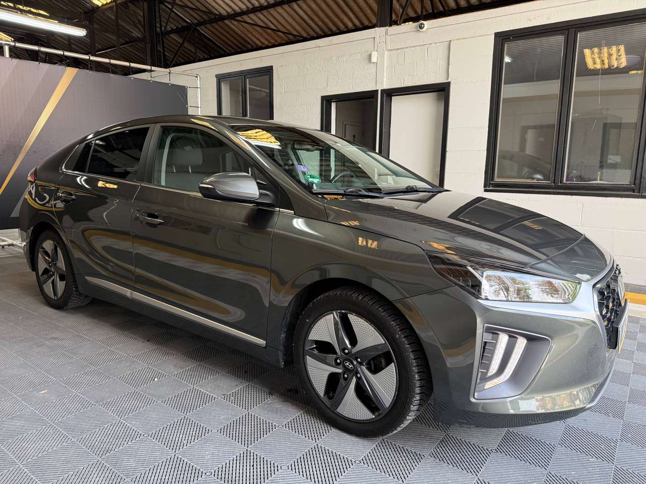 Hyundai IONIQ  Ioniq Hybrid 1.6 GDi Feel DCT – GARANTIE Hyundai 2027