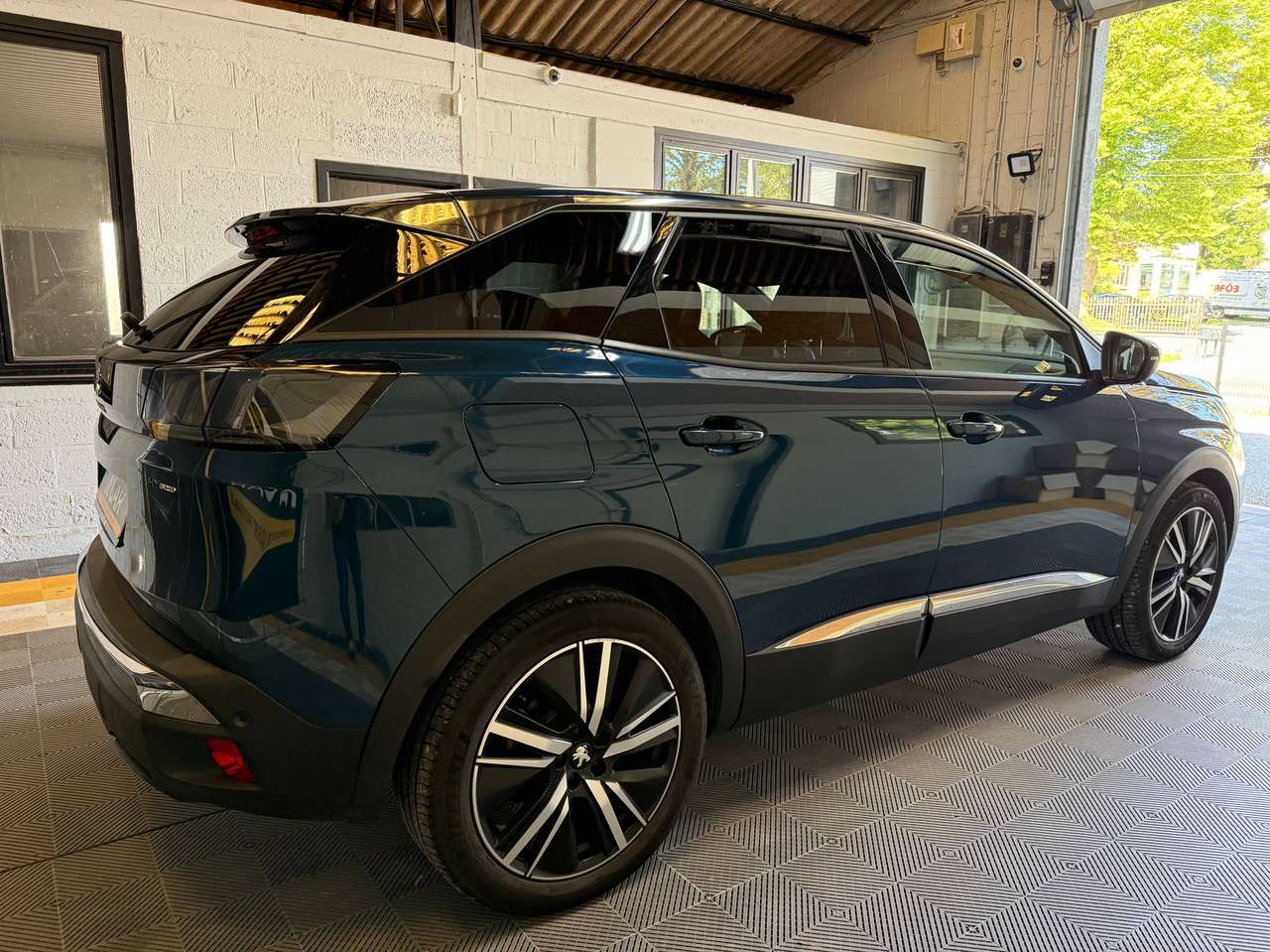 Peugeot 3008  3008 1.6 Hybrid 180 PHEV Allure Pack – GARANTIE 12M