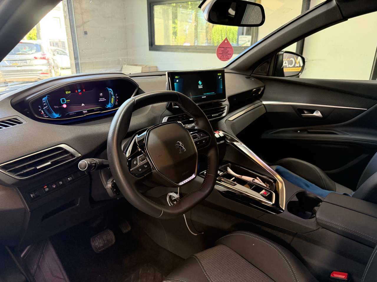Peugeot 3008  3008 1.6 Hybrid 180 PHEV Allure Pack – GARANTIE 12M