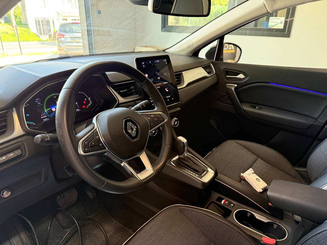 Renault Captur  1.6 E-Tech HYBRID GPF – GARANTIE 12M