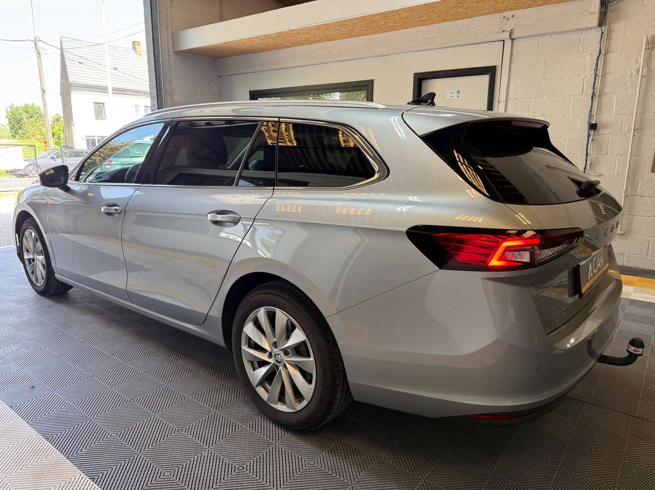 Skoda Superb  Superb Combi 2.0 CR TDi Selection DSG – GARANTIE 12M