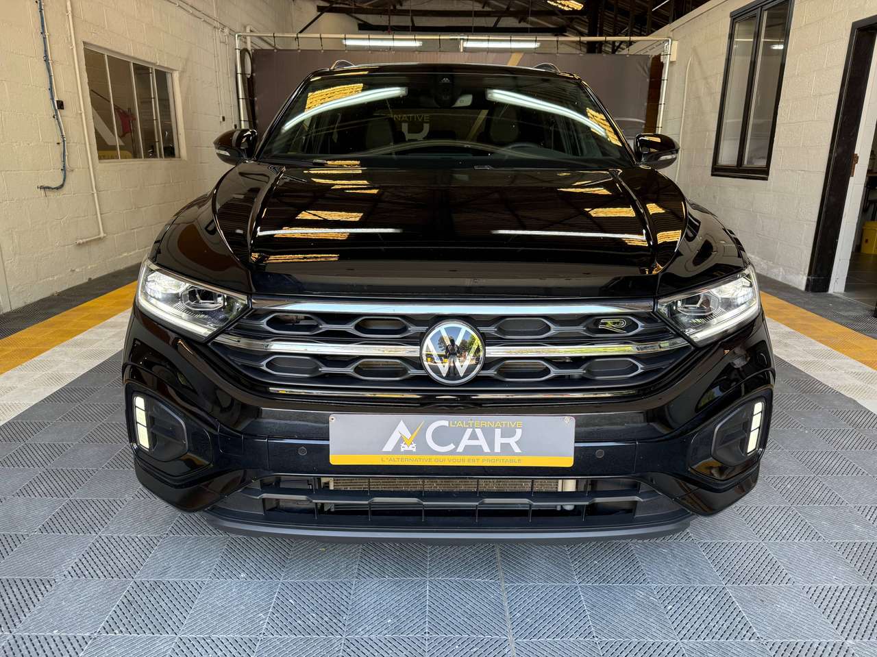 Volkswagen T-Roc  T-Roc 1.5 TSI R-Line Ultimate Black DSG – GARANTIE VW 12/2027