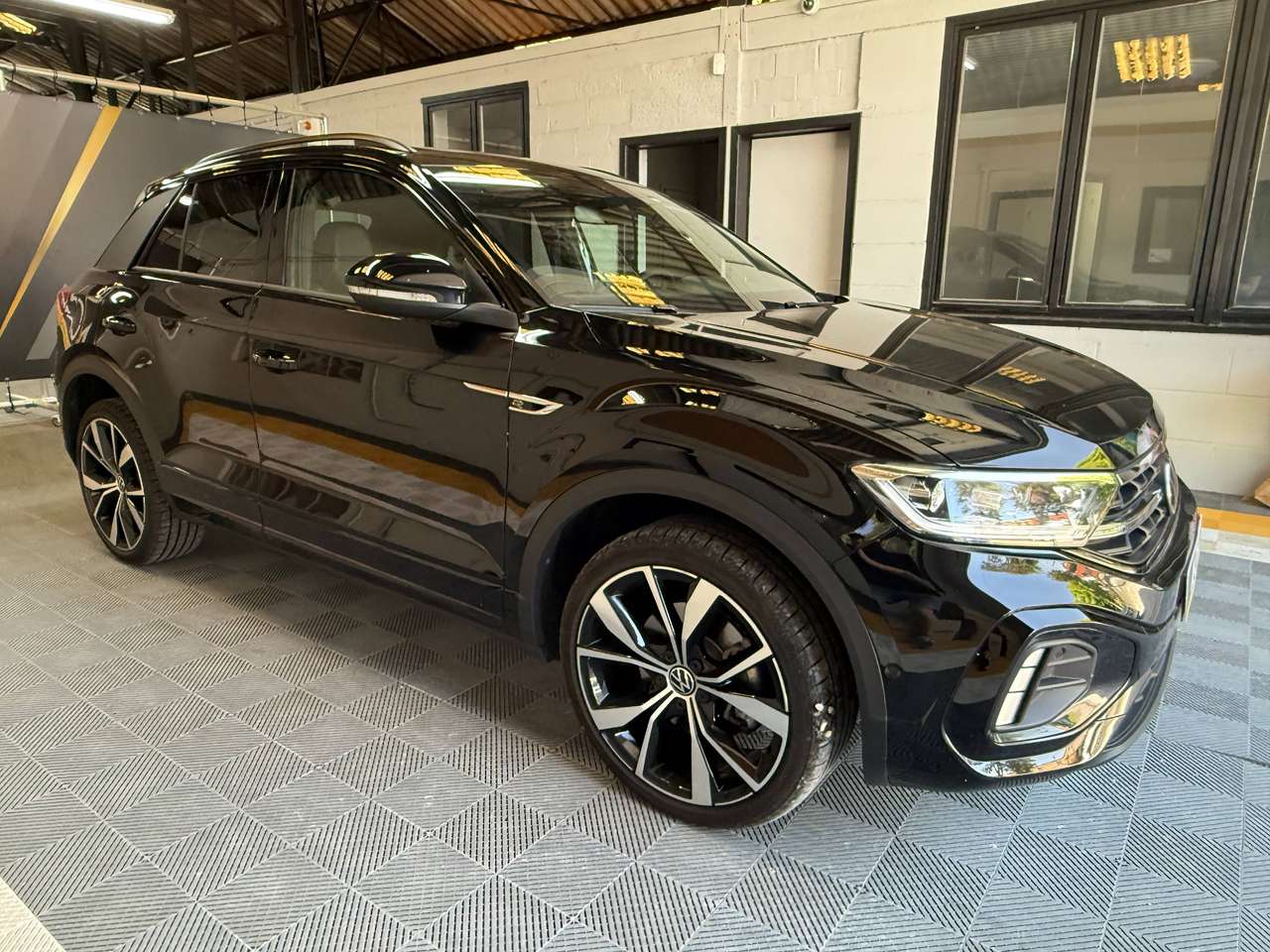 Volkswagen T-Roc  T-Roc 1.5 TSI R-Line Ultimate Black DSG – GARANTIE VW 12/2027