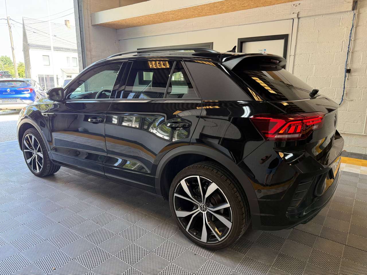 Volkswagen T-Roc  T-Roc 1.5 TSI R-Line Ultimate Black DSG – GARANTIE VW 12/2027