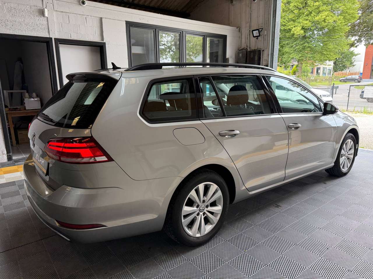 Volkswagen Golf Variant  Golf SW 1.0 TSI Confortline OPF – GARANTIE 12M