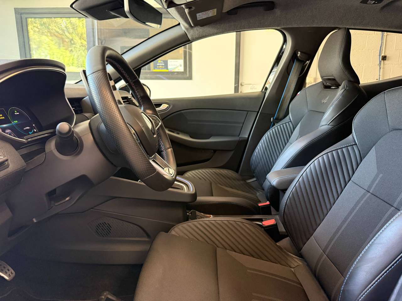 Renault Clio  Clio Hybrid 1.6i E-TECH Esprit Alpine – GARANTIE RENAULT 05/2029