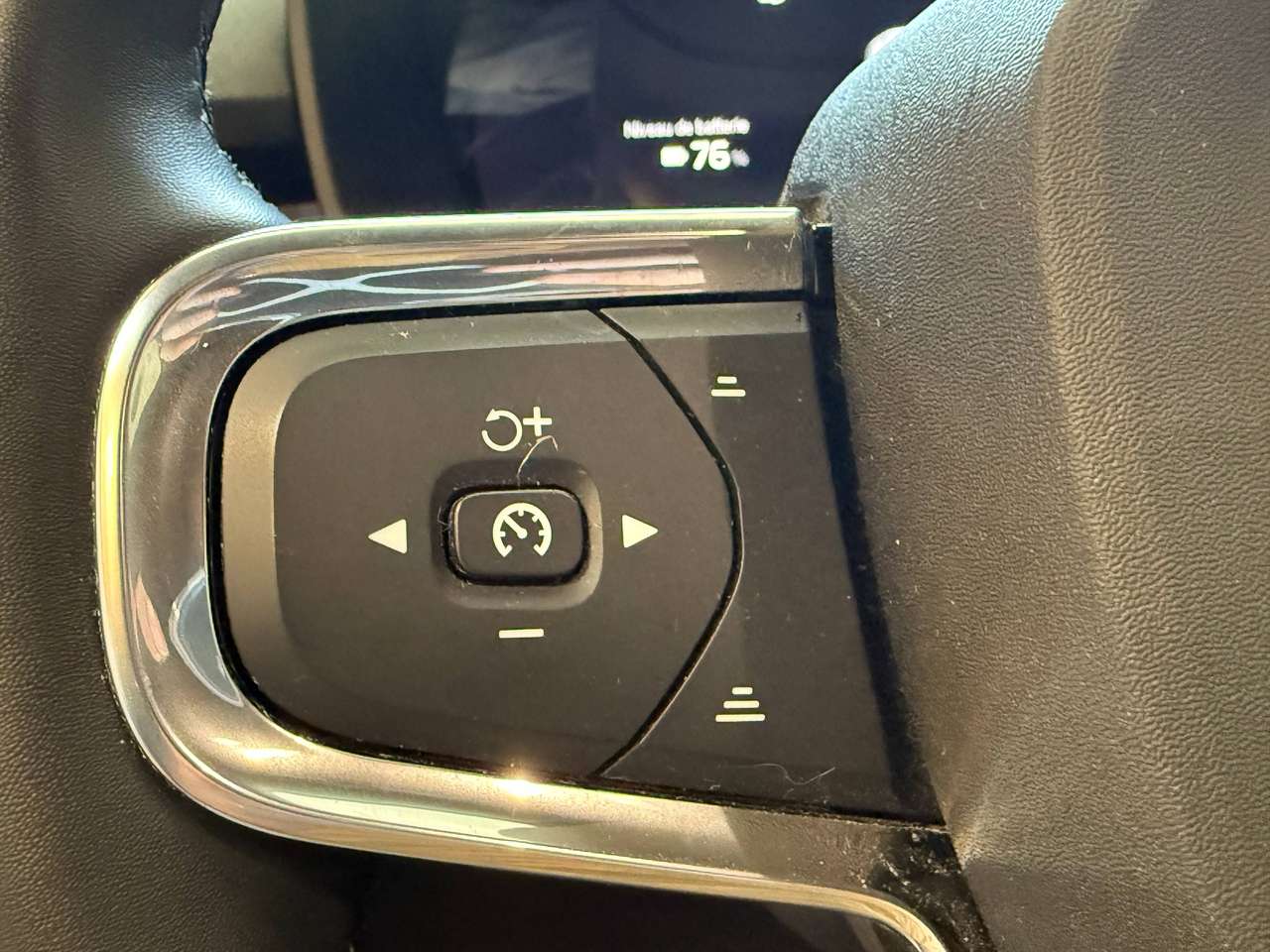Volvo C40  C40 82 kWh Recharge Twin Launch Edition pure lectric – GARANTIE VOLVO 2030