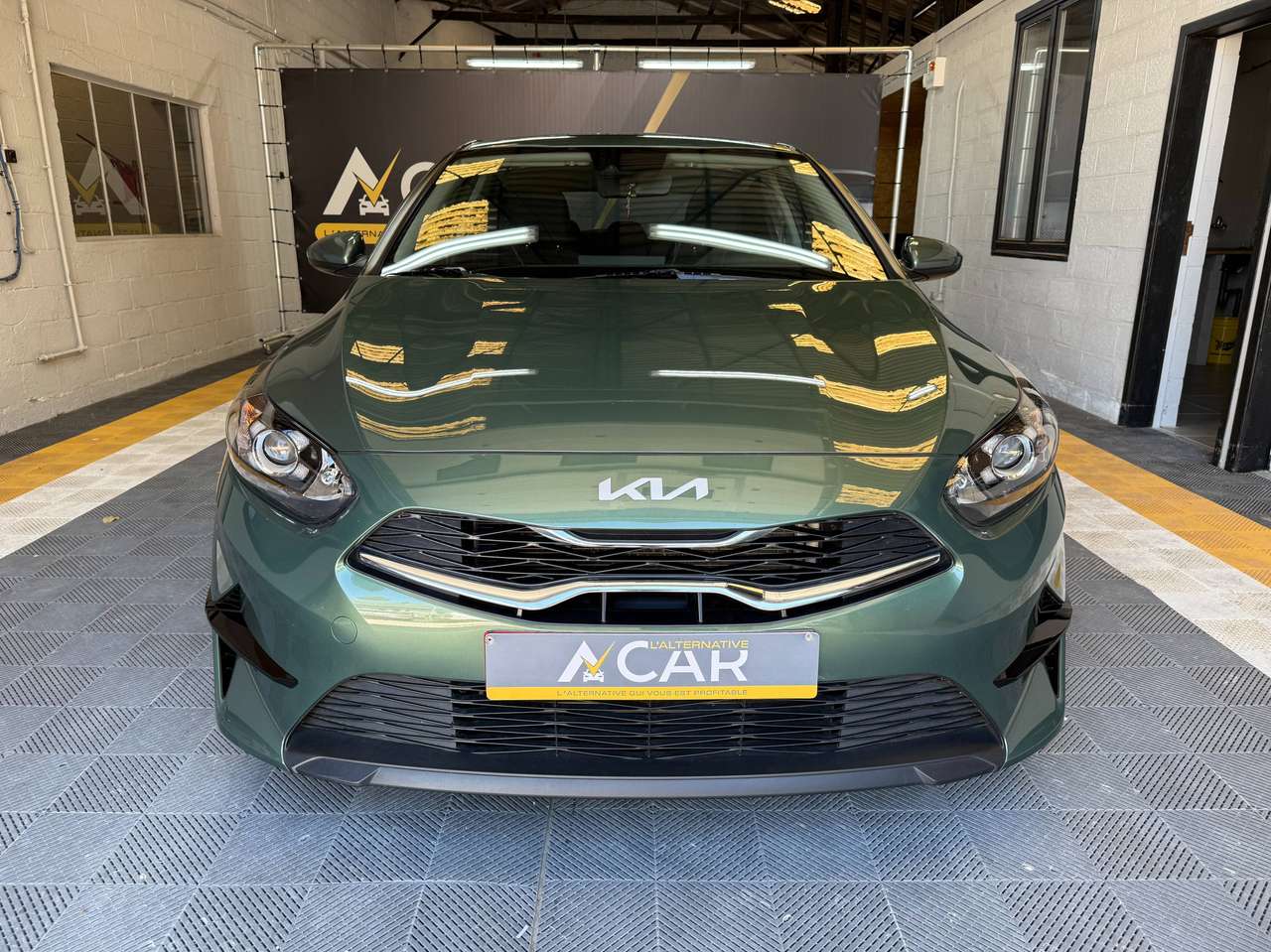 Kia Ceed / cee'd  Ceed 1.0 T-GDi Pure ISG Pure – GARANTIE KIA 2030