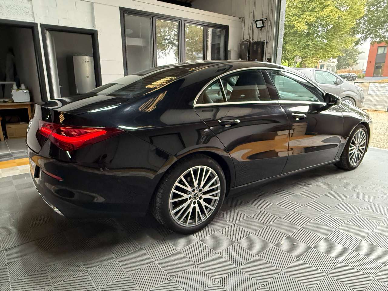 Mercedes-Benz CLA 180  CLA 180 Business Line – GARANTIE MERCEDES 04/2027
