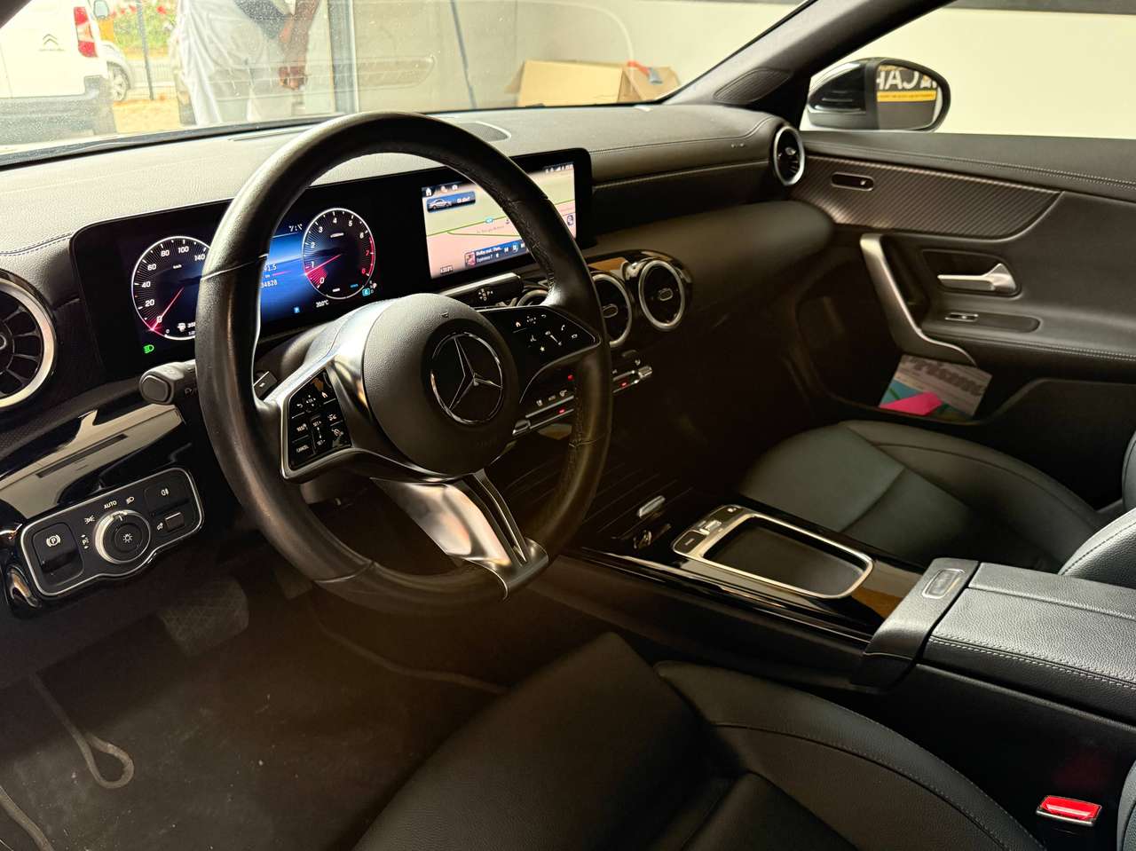 Mercedes-Benz CLA 180  CLA 180 Business Line – GARANTIE MERCEDES 04/2027