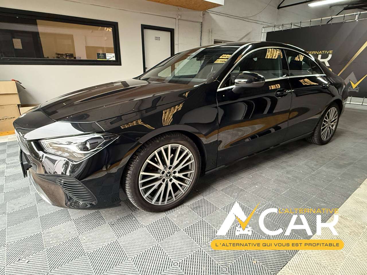 Mercedes-Benz CLA 180  CLA 180 Business Line – GARANTIE MERCEDES 04/2027