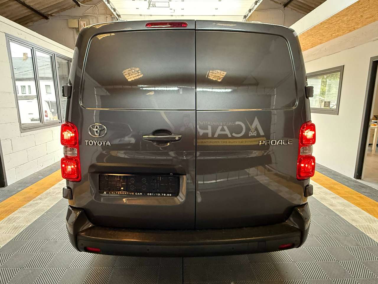 Toyota Proace  Proace 2.0 D-4D Medium Confort L2 – GARANTIE TOYOTA 2032