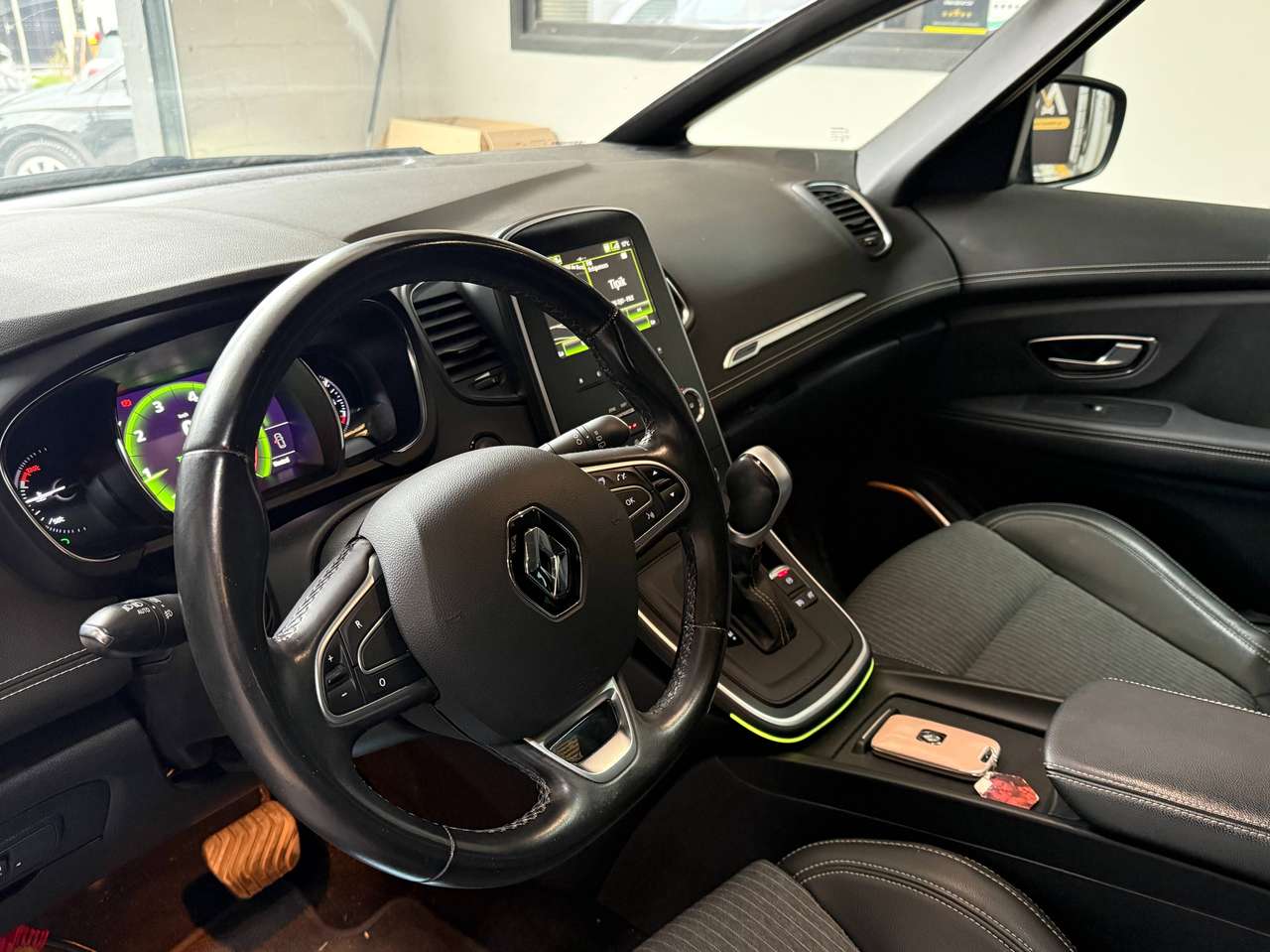 Renault Grand Scenic  Grand Scénic 1.33 TCe Intens EDC GPF – GARANTIE 12M